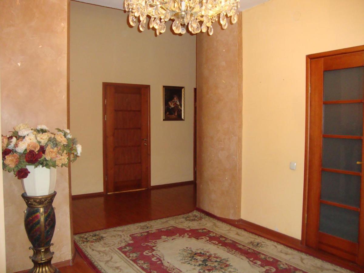 Hotel Reno On Deribasovskaya Odessza Kültér fotó